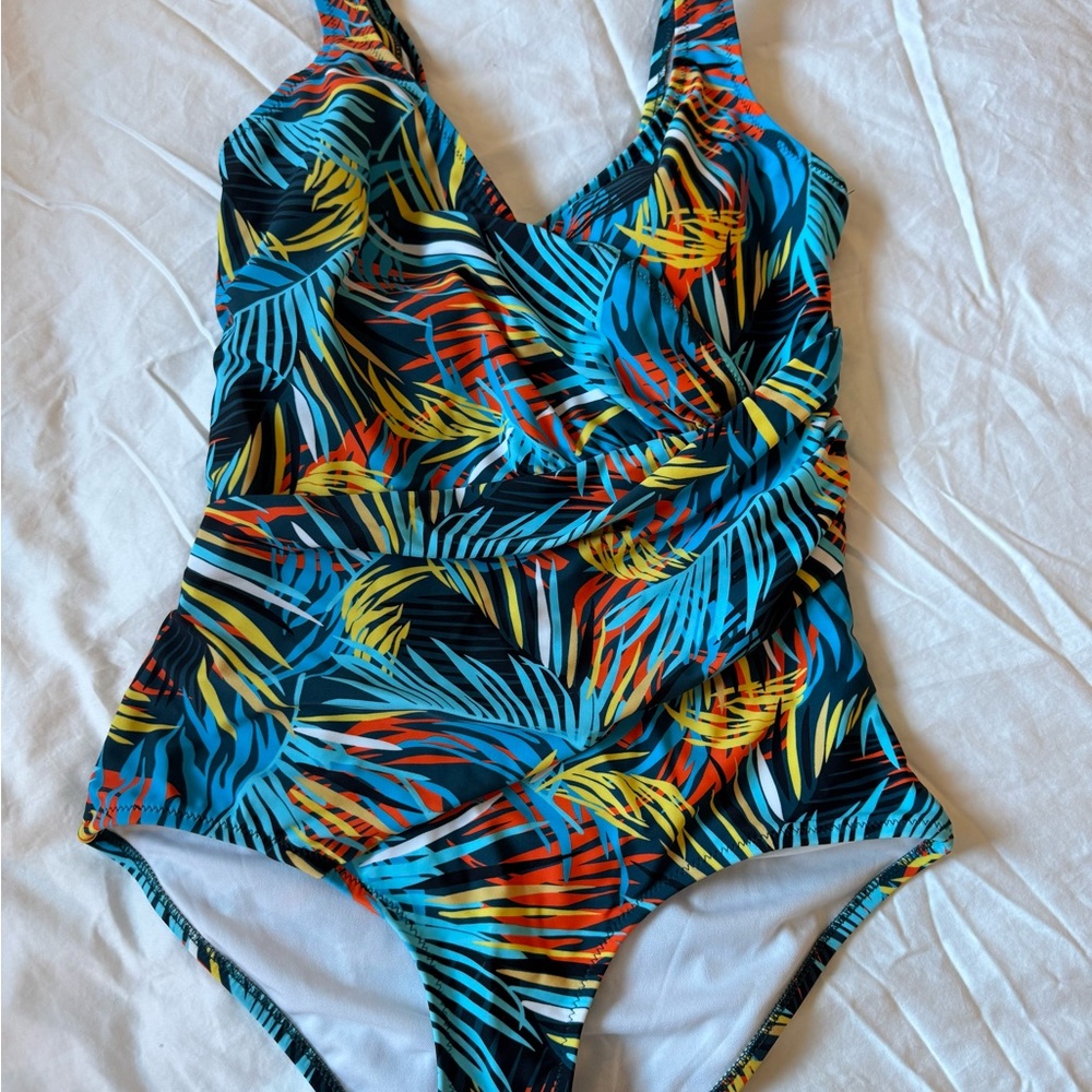 Seeker's Esstentials Blue and Yellow One Piece Swimsuit with Ruched Sides